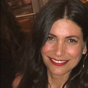 Meet your Posher, Cameo